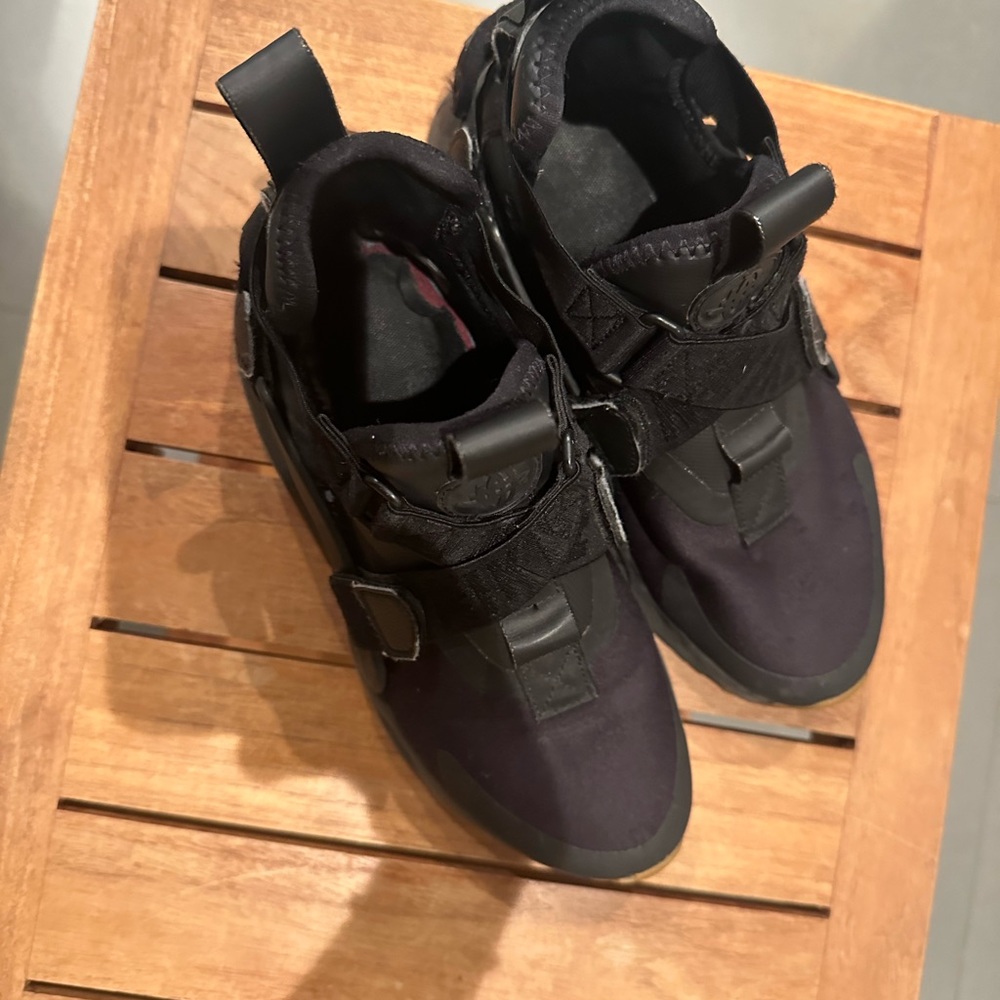 Nike - Picture 5 of 5